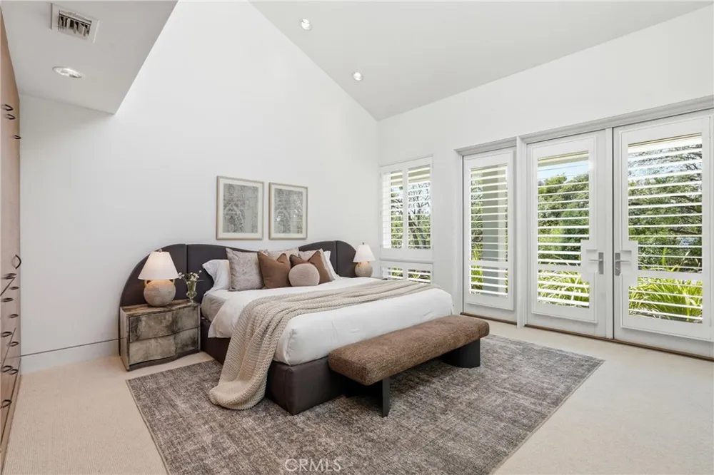 18 E Crest Road Rolling Hills, CA 90274