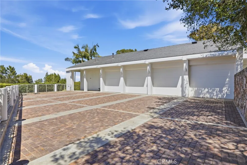 18 E Crest Road Rolling Hills, CA 90274
