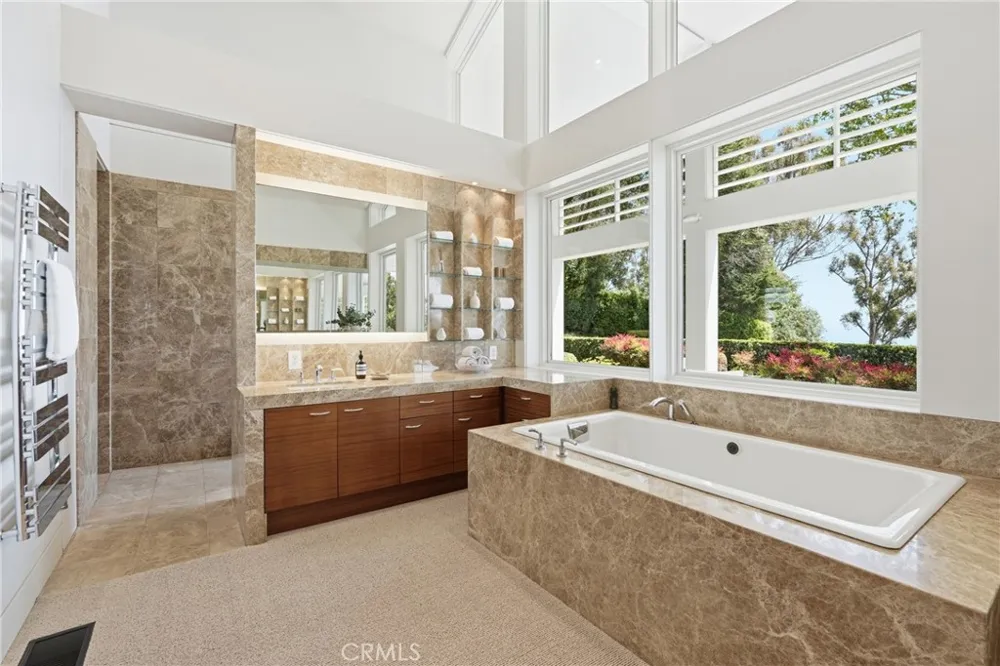 18 E Crest Road Rolling Hills, CA 90274
