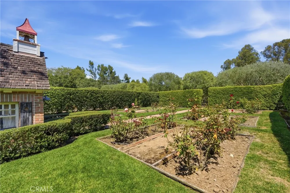 18 E Crest Road Rolling Hills, CA 90274