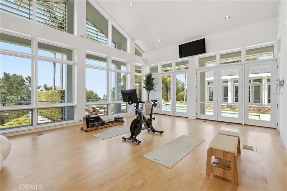 18 E Crest Road Rolling Hills, CA 90274