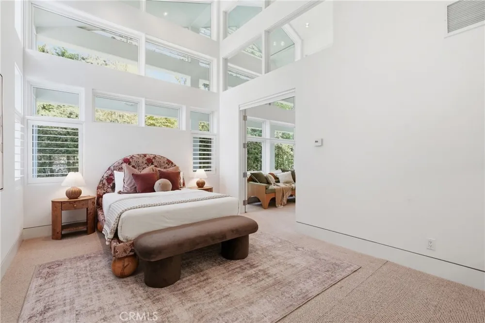 18 E Crest Road Rolling Hills, CA 90274