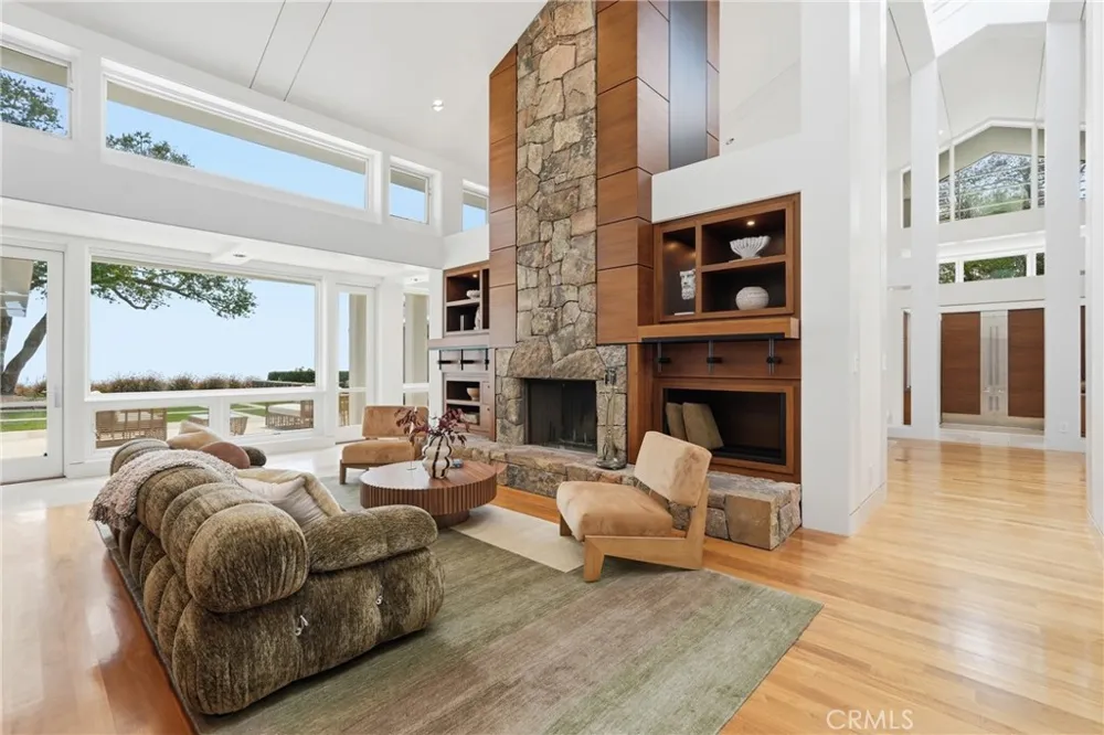 18 E Crest Road Rolling Hills, CA 90274