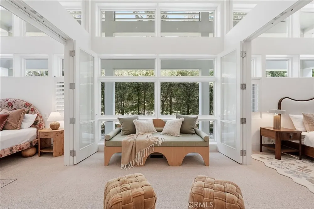 18 E Crest Road Rolling Hills, CA 90274