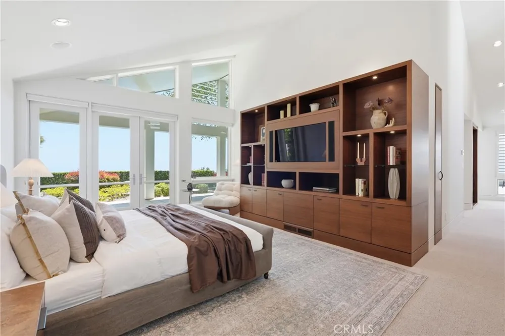 18 E Crest Road Rolling Hills, CA 90274