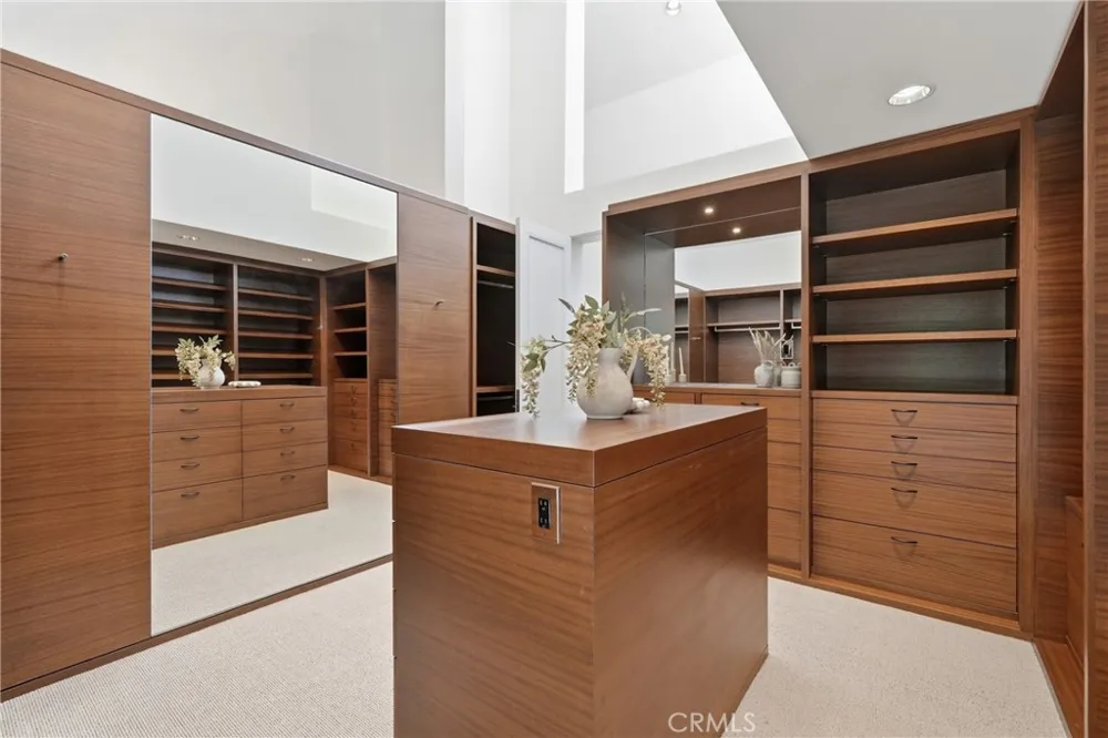 18 E Crest Road Rolling Hills, CA 90274