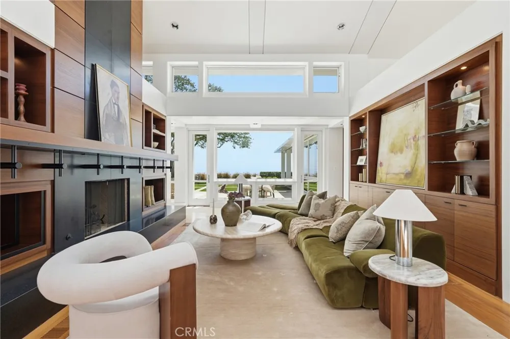 18 E Crest Road Rolling Hills, CA 90274