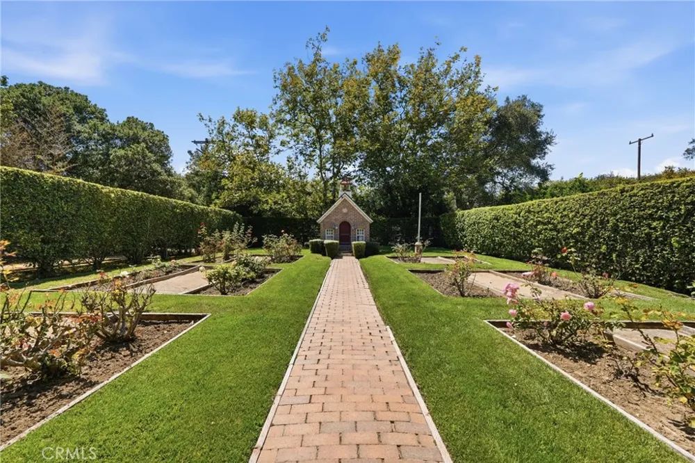 18 E Crest Road Rolling Hills, CA 90274