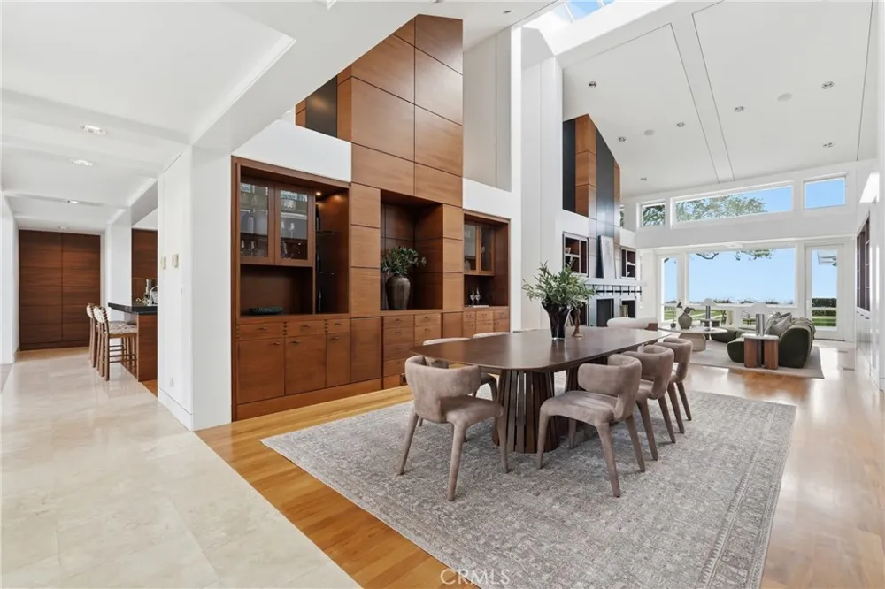 18 E Crest Road Rolling Hills, CA 90274