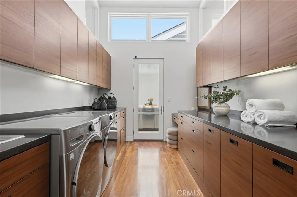 18 E Crest Road Rolling Hills, CA 90274