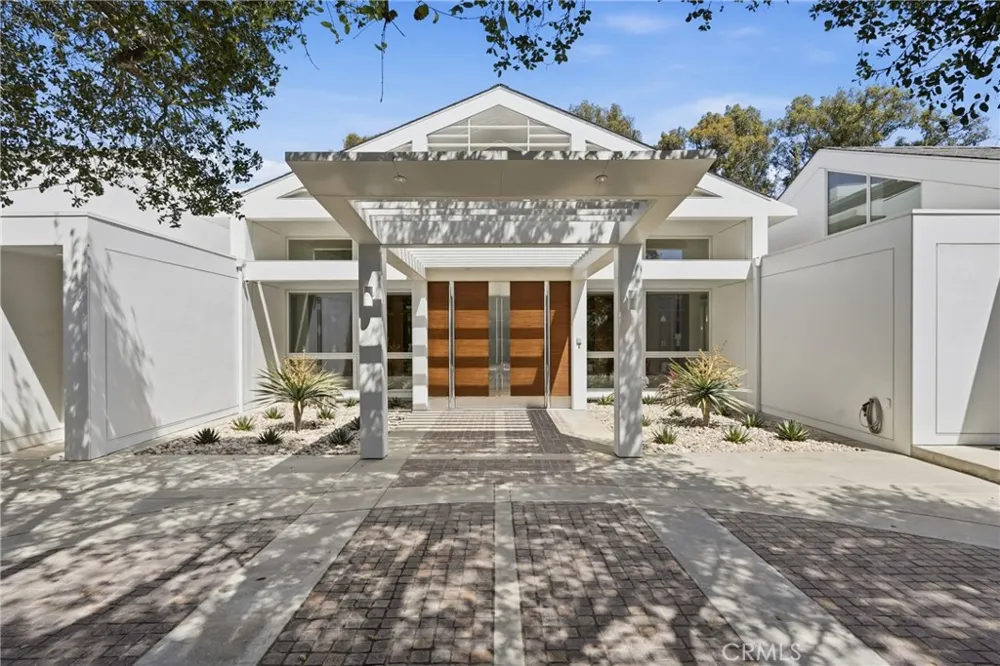 18 E Crest Road Rolling Hills, CA 90274