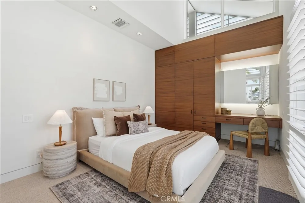 18 E Crest Road Rolling Hills, CA 90274