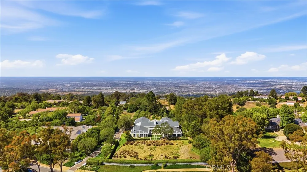 18 E Crest Road Rolling Hills, CA 90274