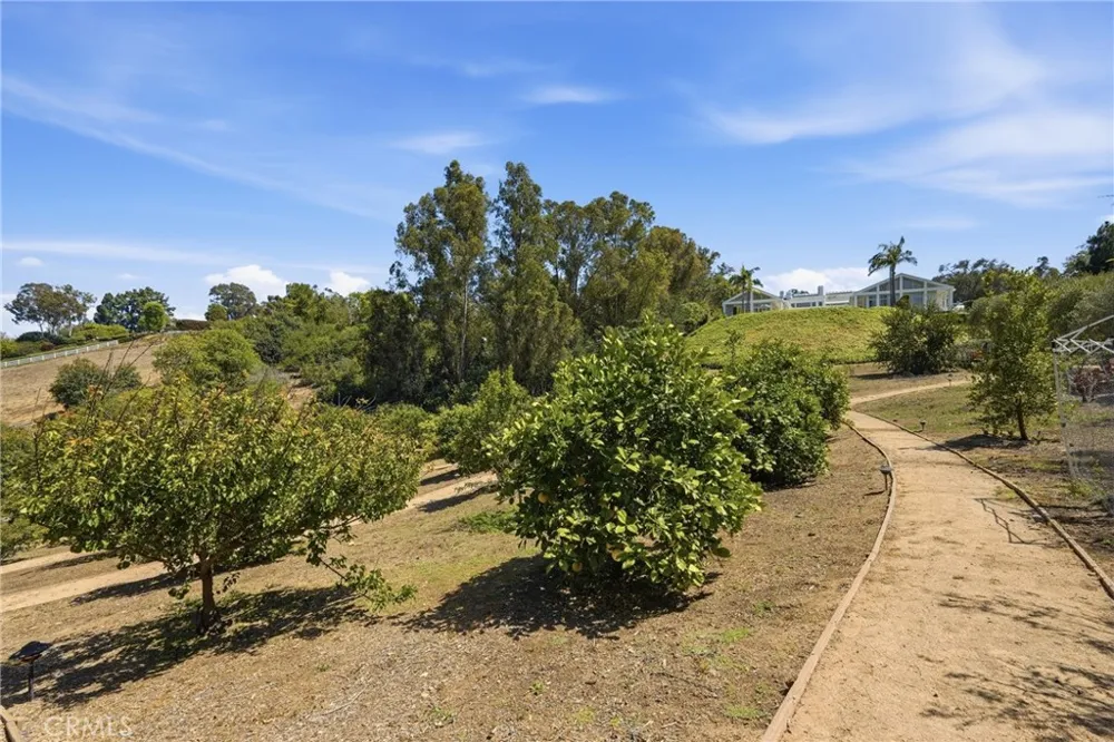 18 E Crest Road Rolling Hills, CA 90274