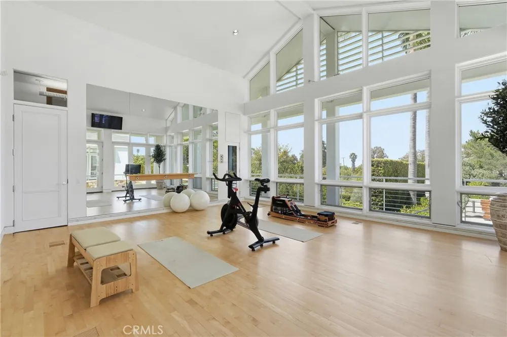 18 E Crest Road Rolling Hills, CA 90274