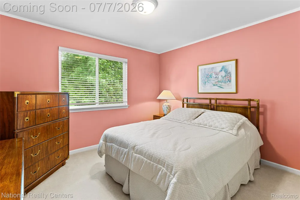 180 Winslow Circle Commerce Charter Township, MI 48390
