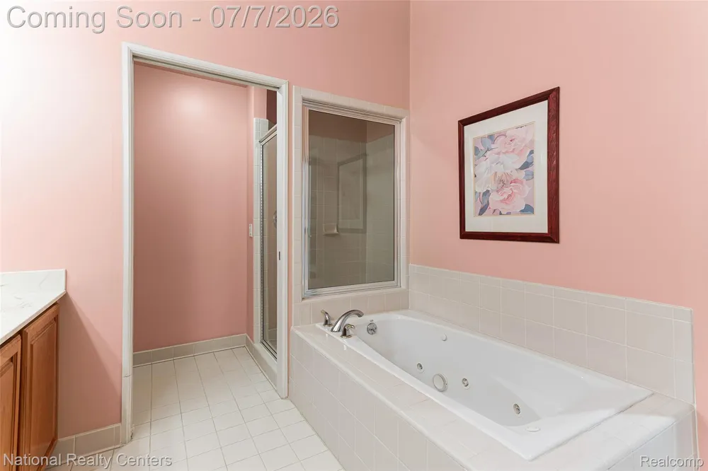 180 Winslow Circle Commerce Charter Township, MI 48390
