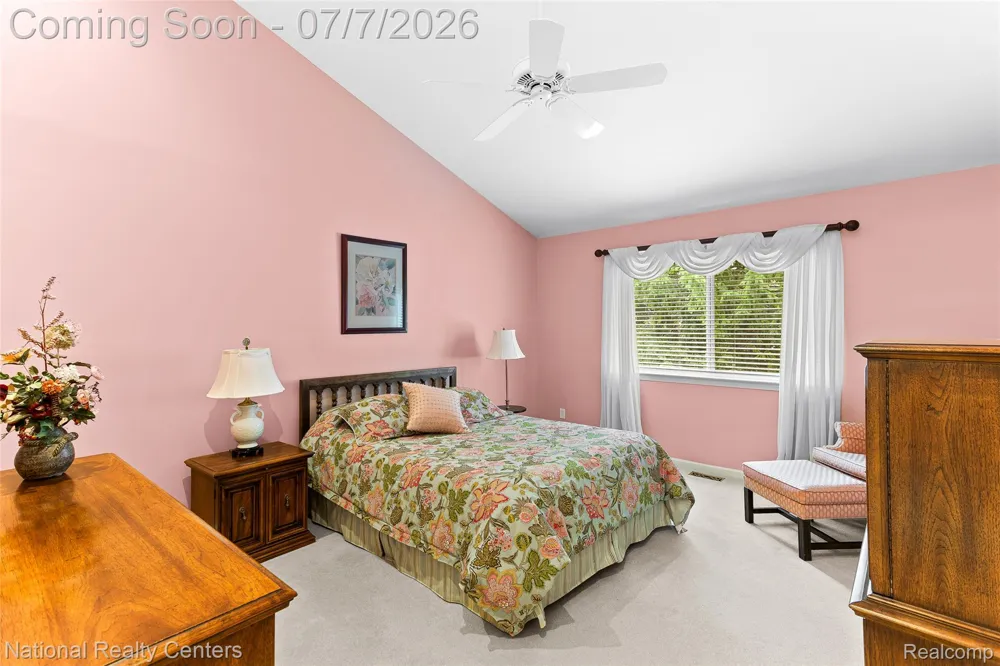 180 Winslow Circle Commerce Charter Township, MI 48390