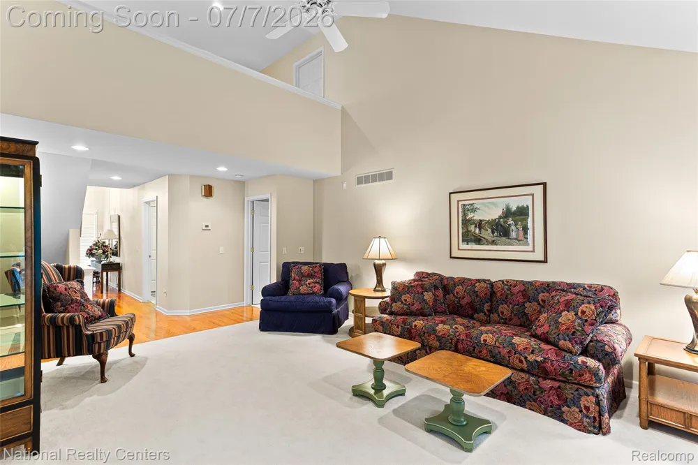 180 Winslow Circle Commerce Charter Township, MI 48390