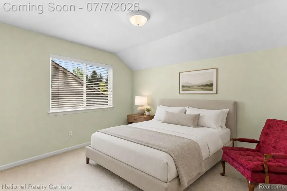 180 Winslow Circle Commerce Charter Township, MI 48390