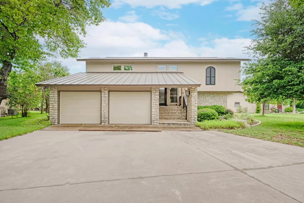 320 Lucy Lane Horseshoe Bay, TX 78657