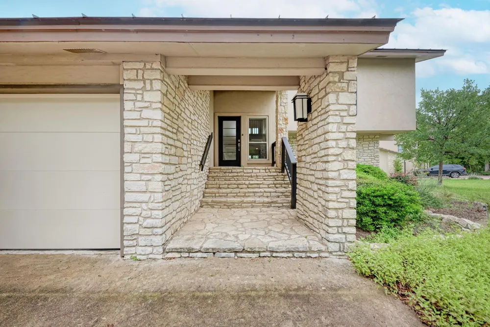 320 Lucy Lane Horseshoe Bay, TX 78657