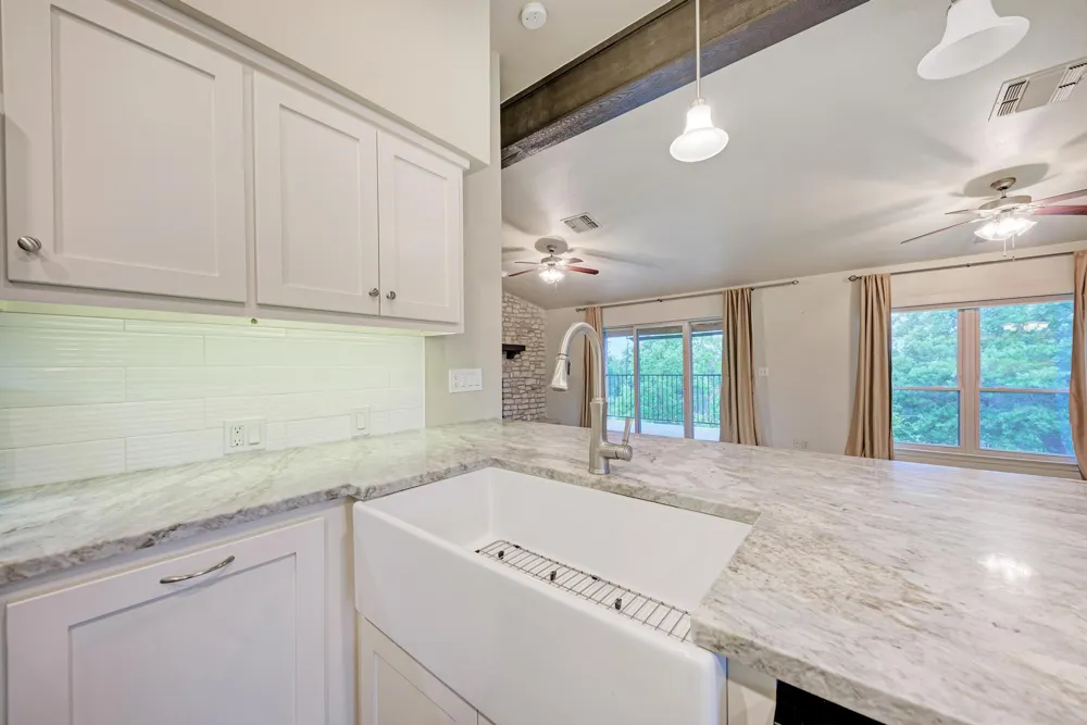 320 Lucy Lane Horseshoe Bay, TX 78657