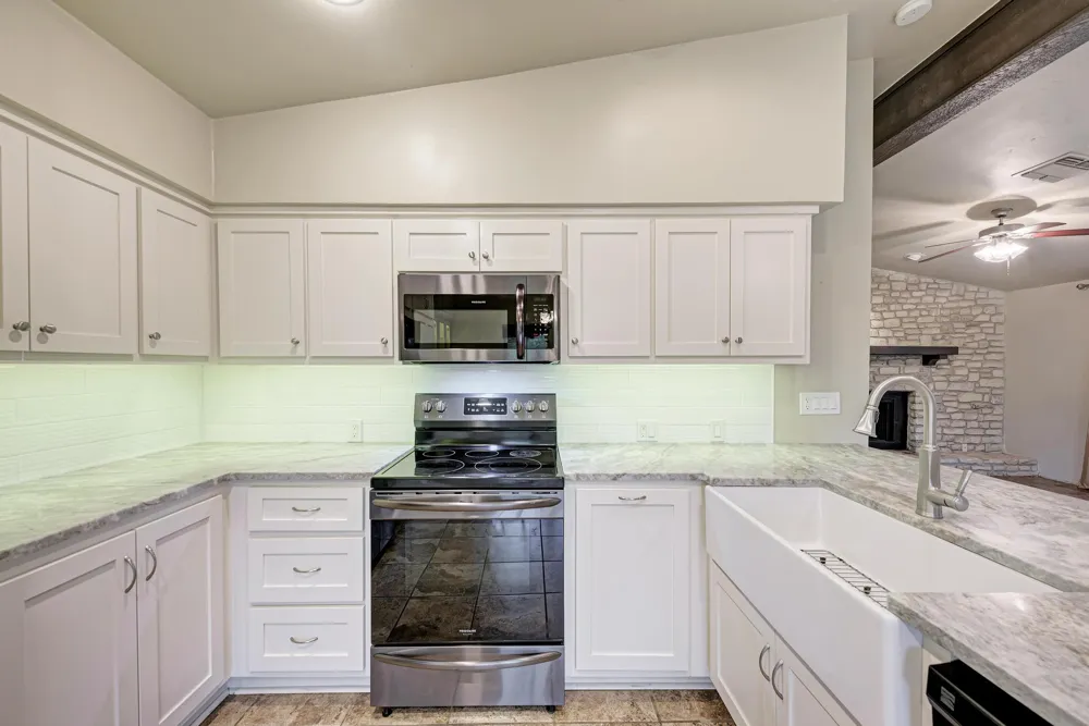 320 Lucy Lane Horseshoe Bay, TX 78657