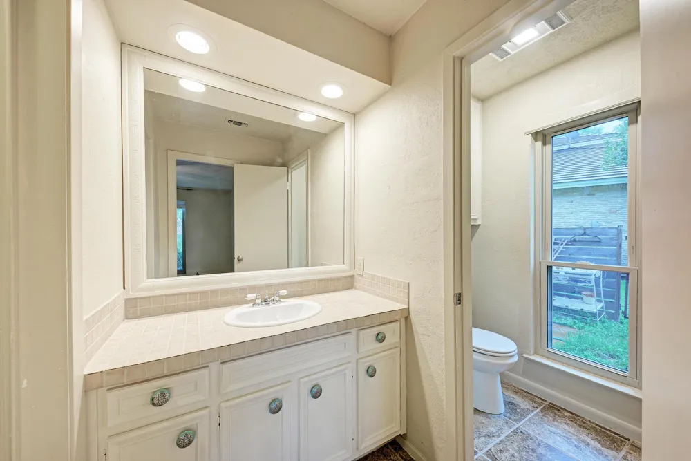 320 Lucy Lane Horseshoe Bay, TX 78657