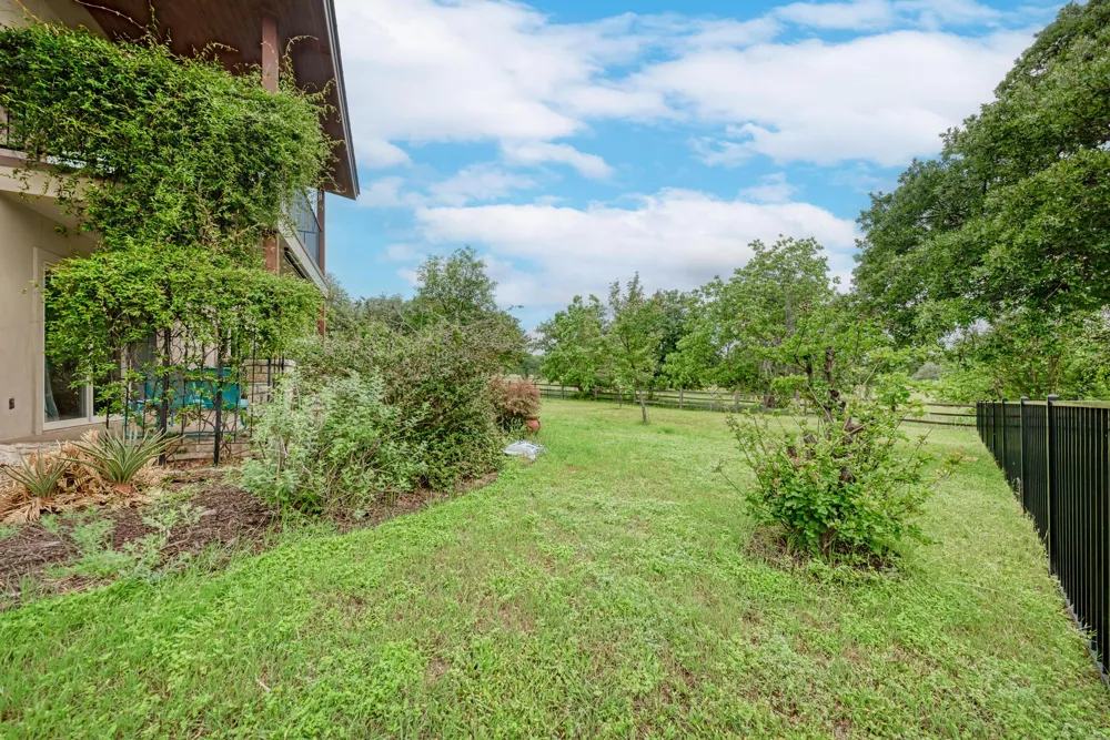 320 Lucy Lane Horseshoe Bay, TX 78657