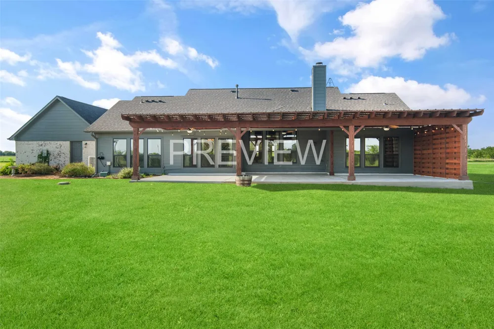 1019 Vaughan Lane Tioga, TX 76271