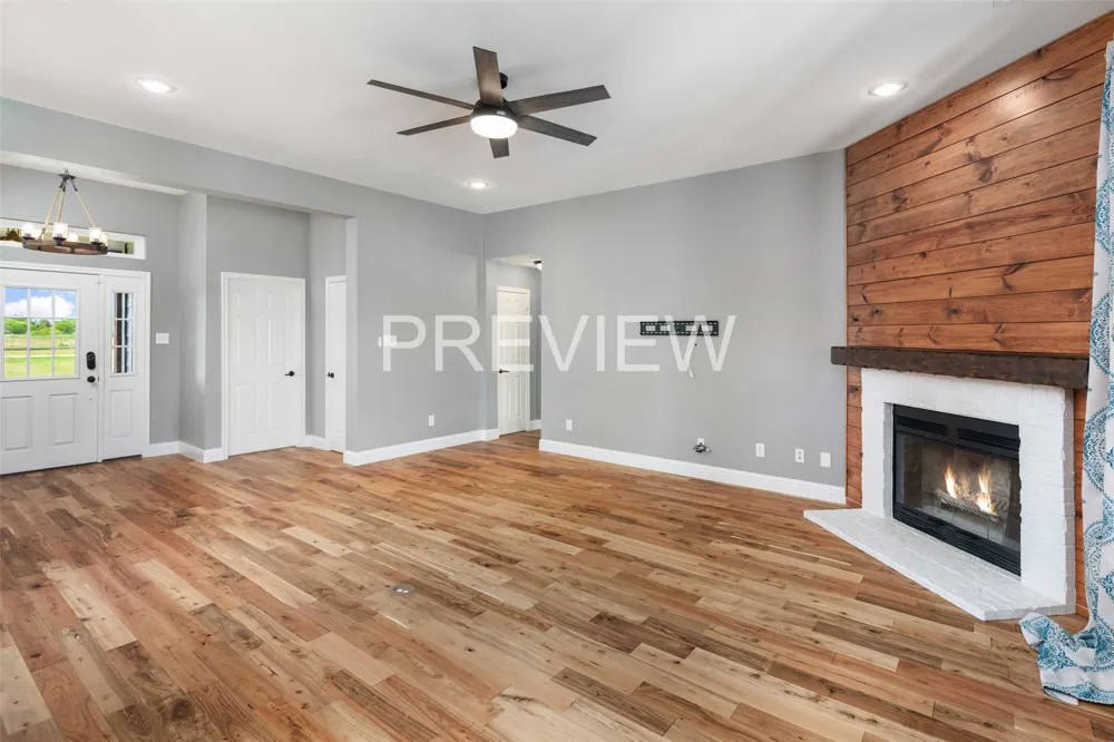 1019 Vaughan Lane Tioga, TX 76271