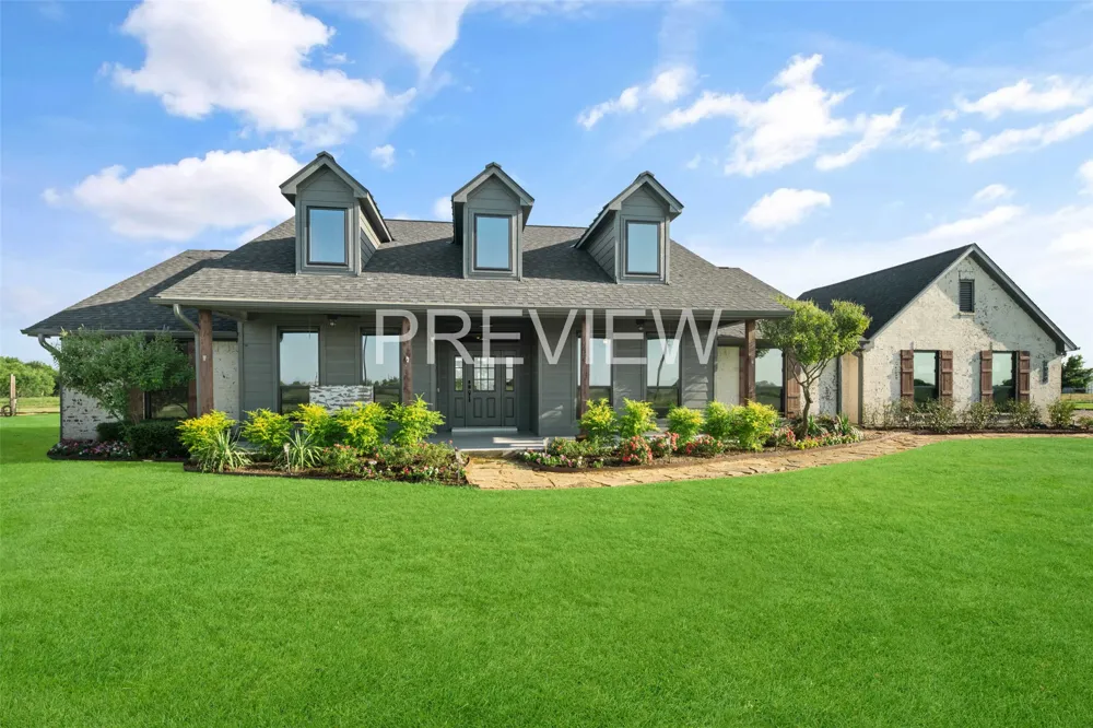 1019 Vaughan Lane Tioga, TX 76271