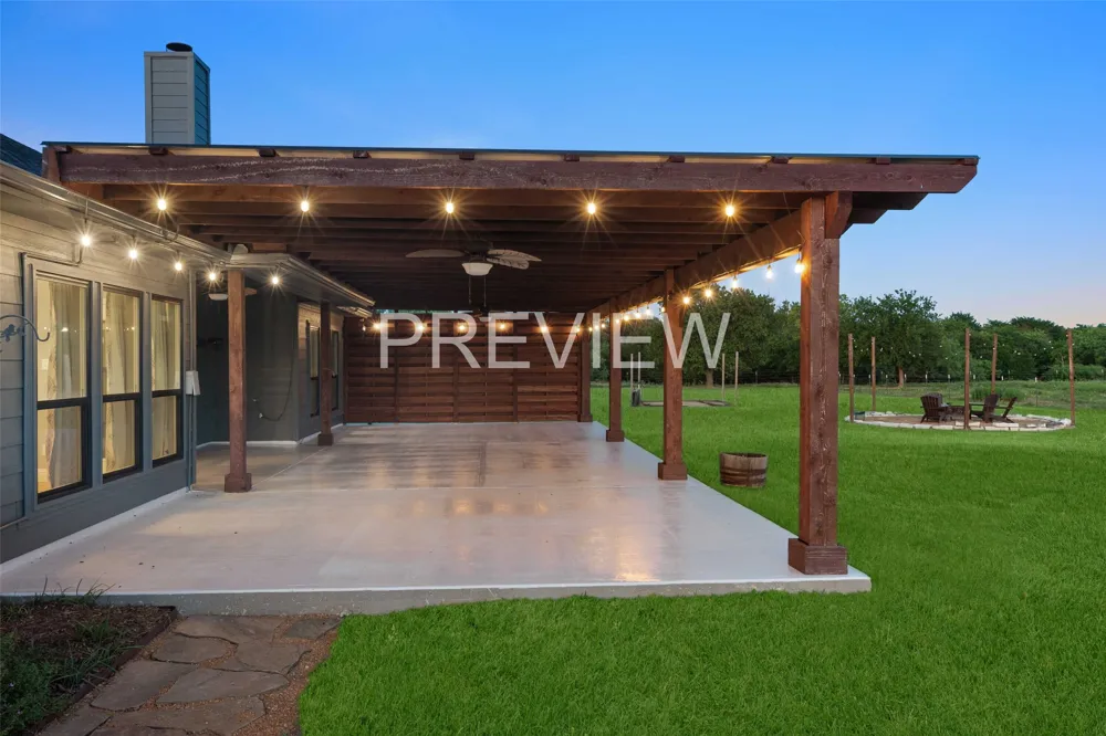 1019 Vaughan Lane Tioga, TX 76271