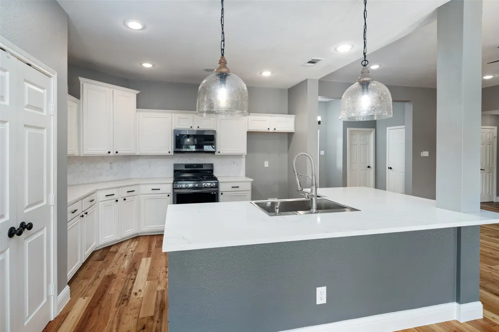 1019 Vaughan Lane Tioga, TX 76271