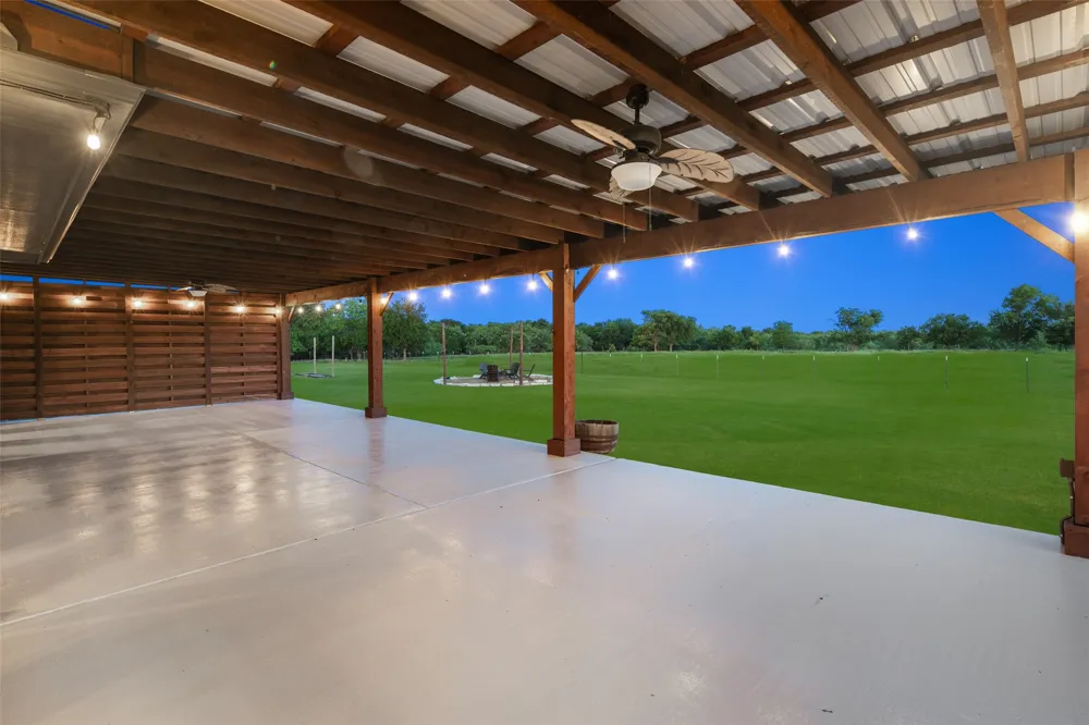 1019 Vaughan Lane Tioga, TX 76271