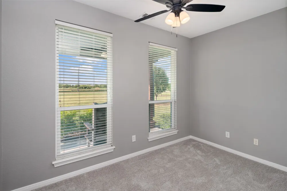1019 Vaughan Lane Tioga, TX 76271