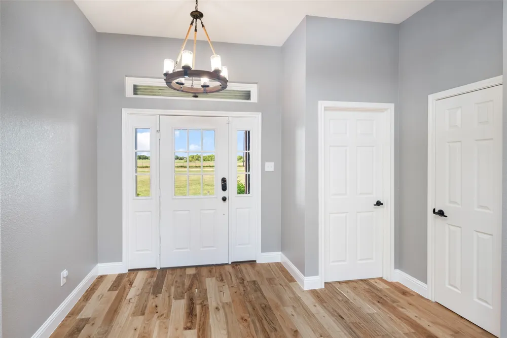 1019 Vaughan Lane Tioga, TX 76271