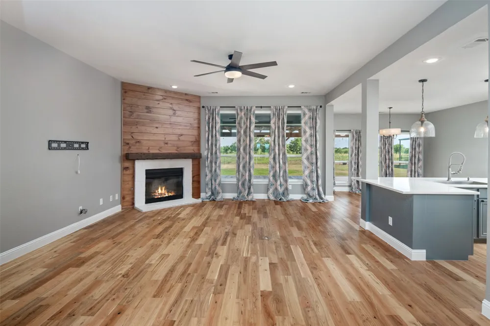 1019 Vaughan Lane Tioga, TX 76271