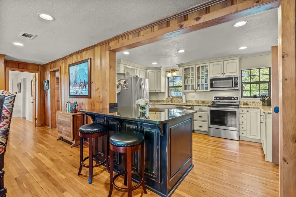660 FM 203 Walnut Springs, TX 76690