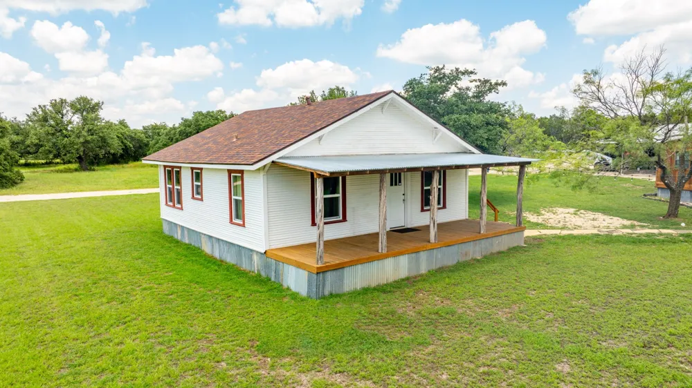 660 FM 203 Walnut Springs, TX 76690