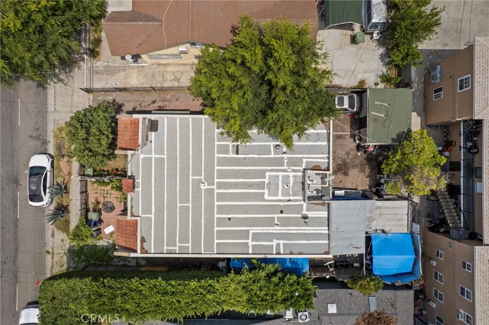 1154 Wilton Los Angeles, CA 90038