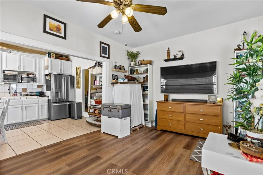1154 Wilton Los Angeles, CA 90038