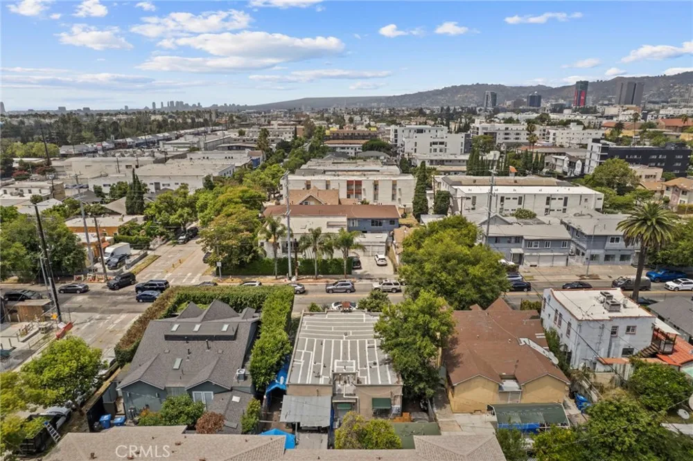1154 Wilton Los Angeles, CA 90038