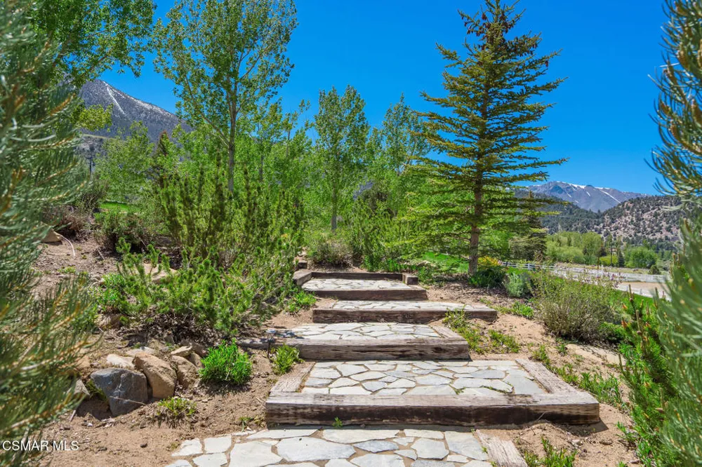 716 Aspen Spring Ranch Road Mammoth Lakes, CA 93546
