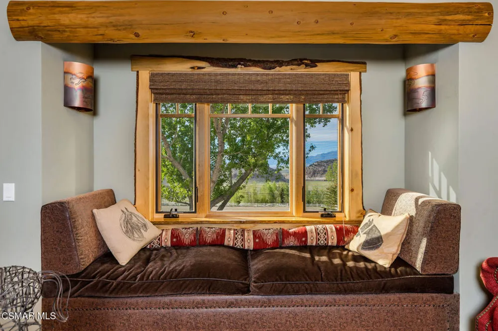 716 Aspen Spring Ranch Road Mammoth Lakes, CA 93546