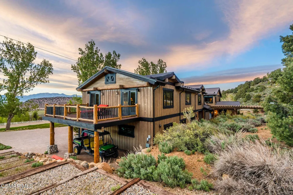 716 Aspen Spring Ranch Road Mammoth Lakes, CA 93546