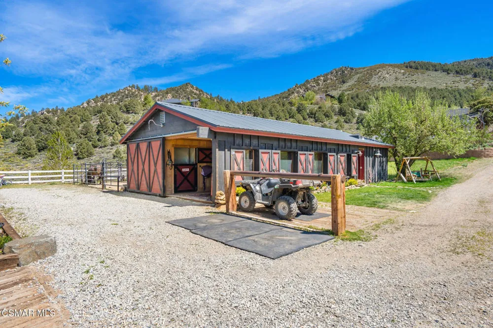 716 Aspen Spring Ranch Road Mammoth Lakes, CA 93546
