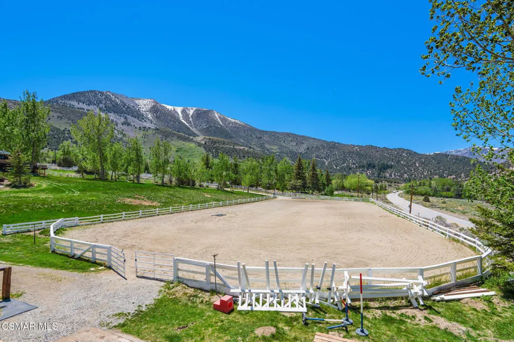 716 Aspen Spring Ranch Road Mammoth Lakes, CA 93546