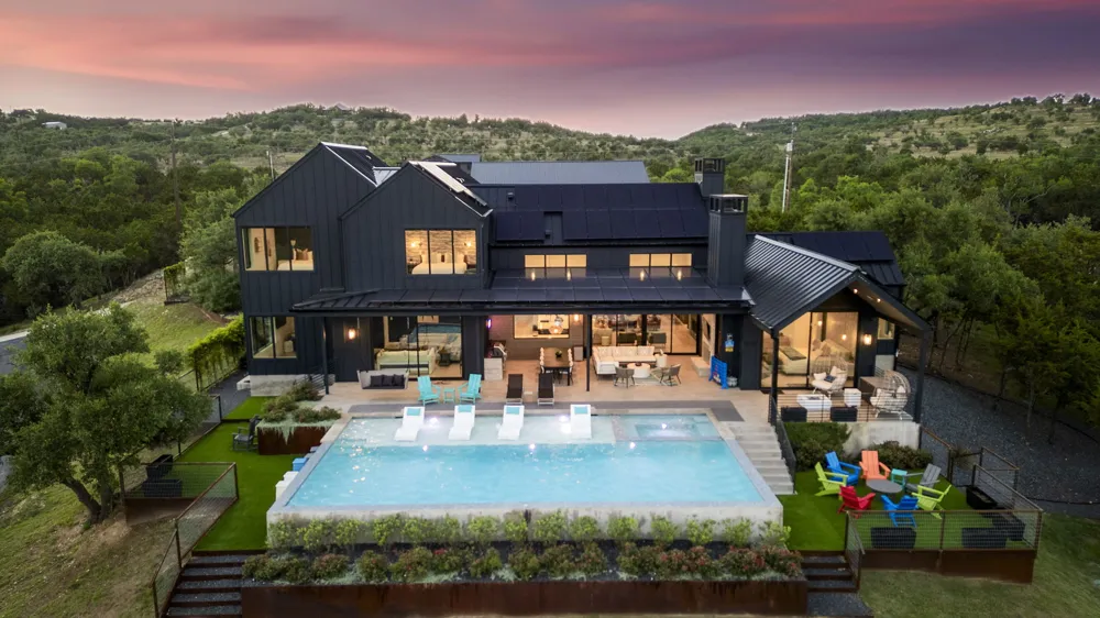 475 Happy Trail Dripping Springs, TX 78620